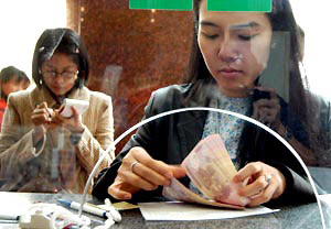 Tăng lương tối thiểu, vẫn khó sống